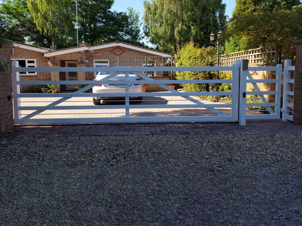 Steel Five Bar Automatic Gates August 2017 Great Shelford