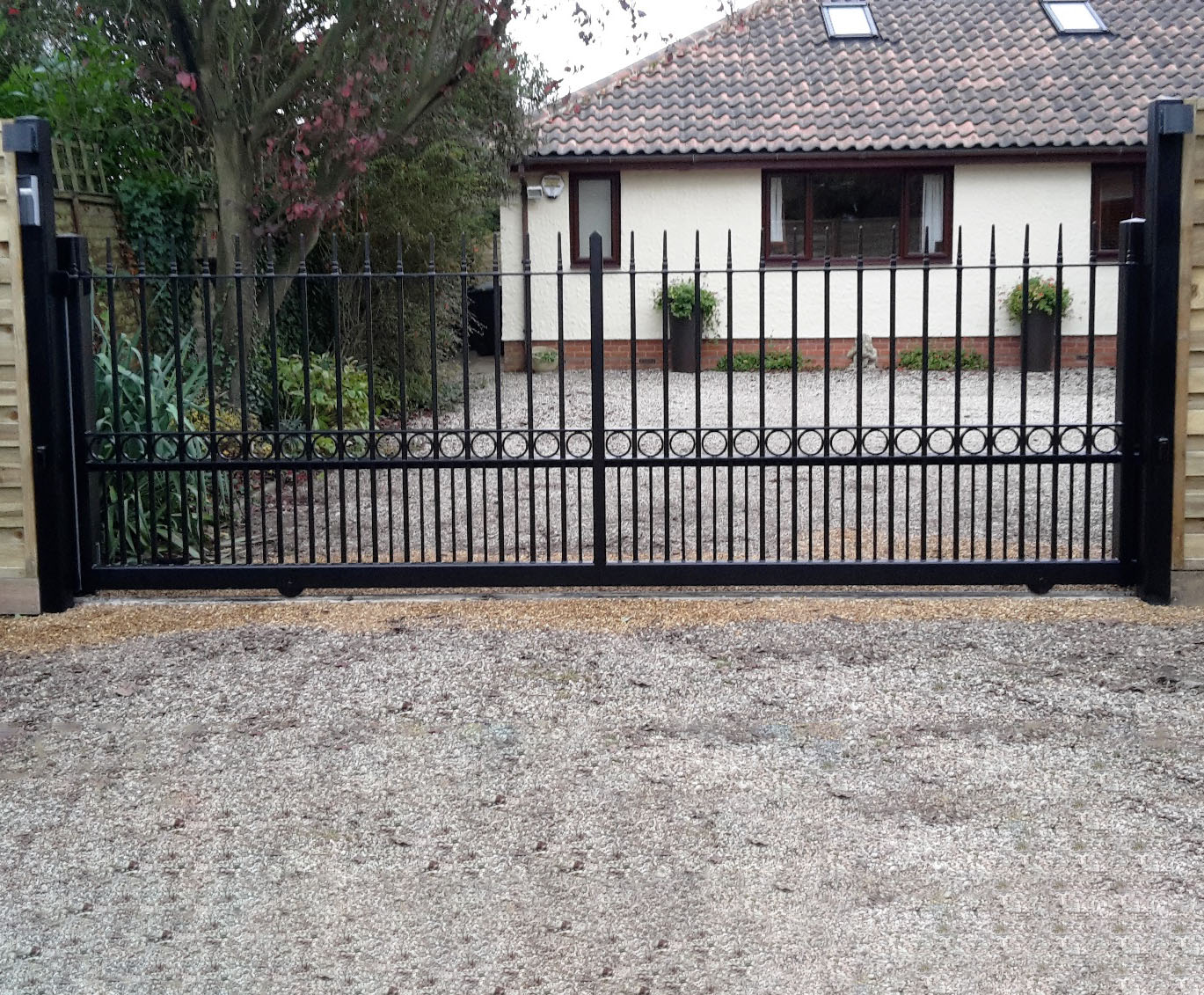 Automatic Newmarket Design Tracked Sliding Gate Bft Ares System with full safety Installed Henham, Essex November 2015