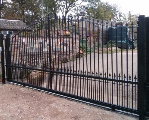 Abington Design Sliding Gate - October 2014 Ikleton Cambridgeshire